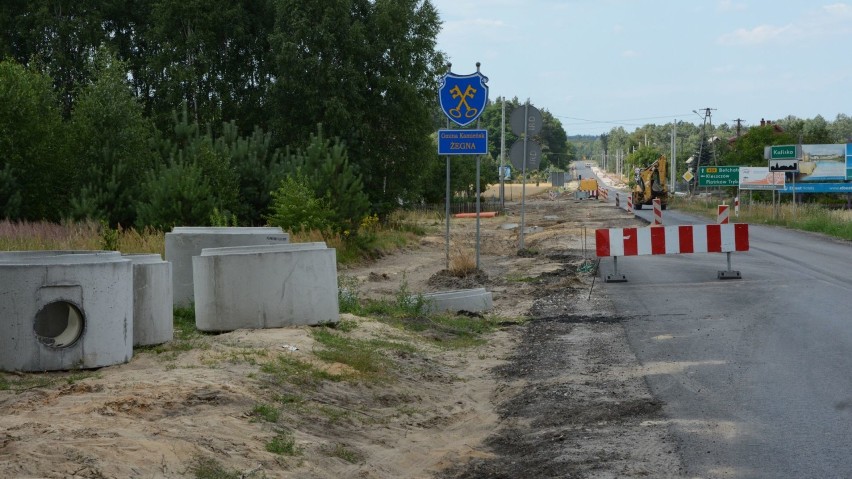Gorący sezon inwestycji drogowych w Powiecie Radomszczańskim
