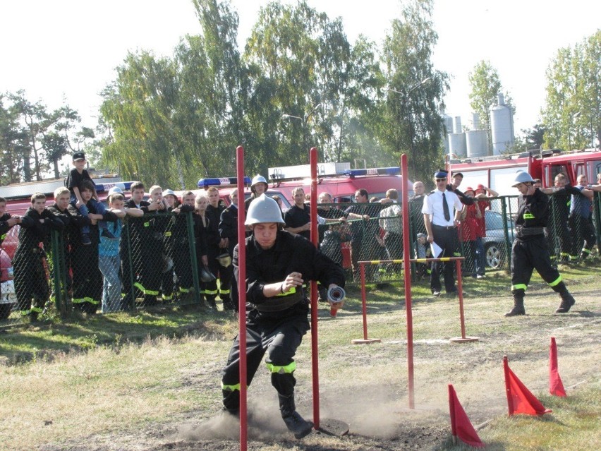 Strażacy rywalizowali podczas Powiatowych Zawodów Sportowo-Pożarniczych jednostek OSP w Kamieńsku