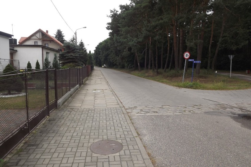 Nowe asfaltowe nawierzchnie mają zyskać ulice Sosnowa i...