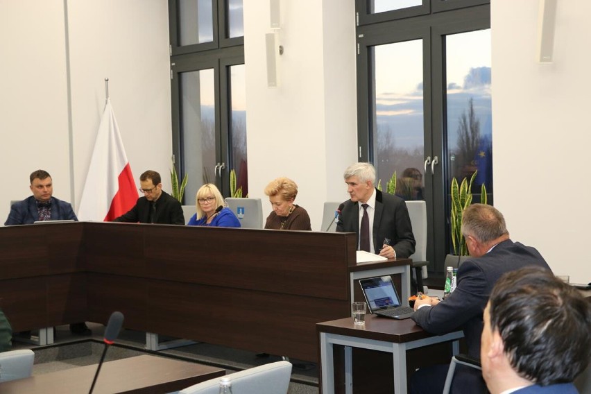 Rada Powiatu Będzińskiego oraz Rada Miasta w Czeladzi potępiły atak na Ukrainę 