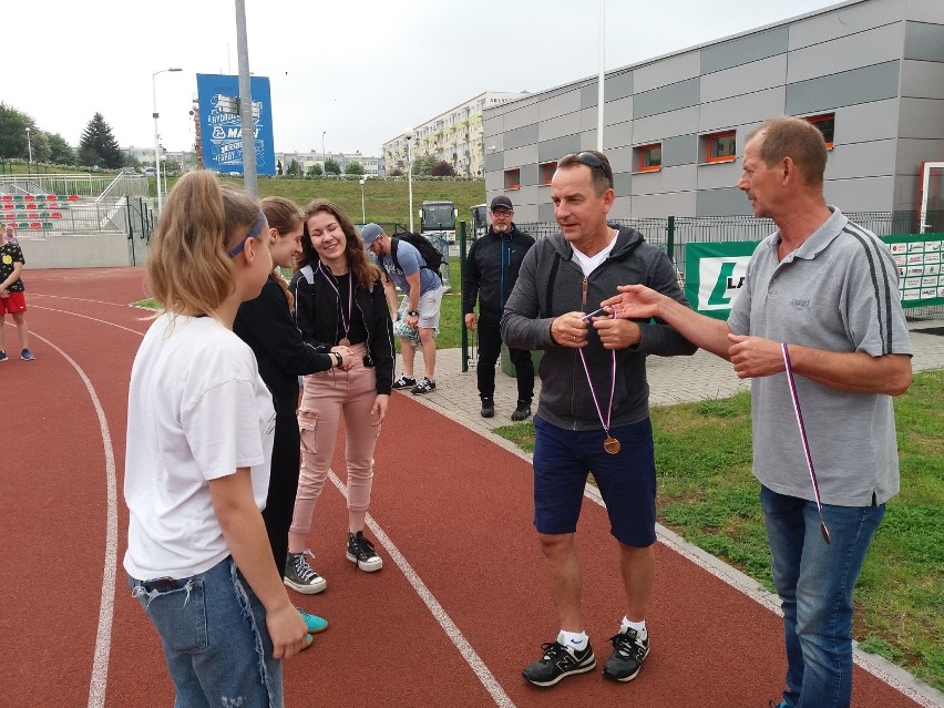 Mistrzostwa Powiatu w Lekkoatletyce Indywidualnej rocznika 2003-2005 w Barcinie [zdjęcia, wyniki]