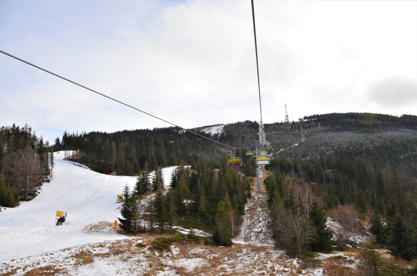 Ruszają największe ośrodki narciarskie w Beskidach. Tylko na 10 dni... Spieszcie na narty do COS w Szczyrku i Szczyrk Mountain Resort!