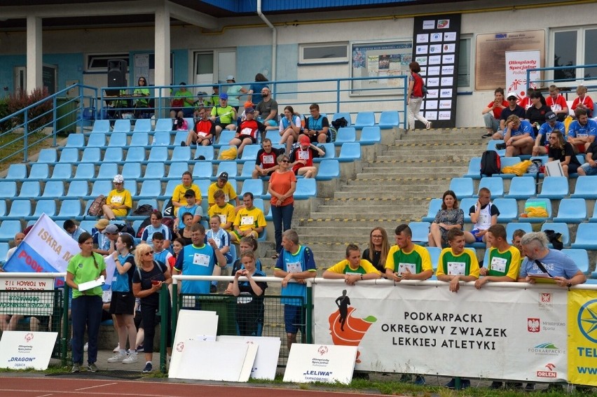 XV Podkarpacki Memoriał Lekkoatletyczny Olimpiad Specjalnych w Stalowej Woli. Zobacz zdjęcia