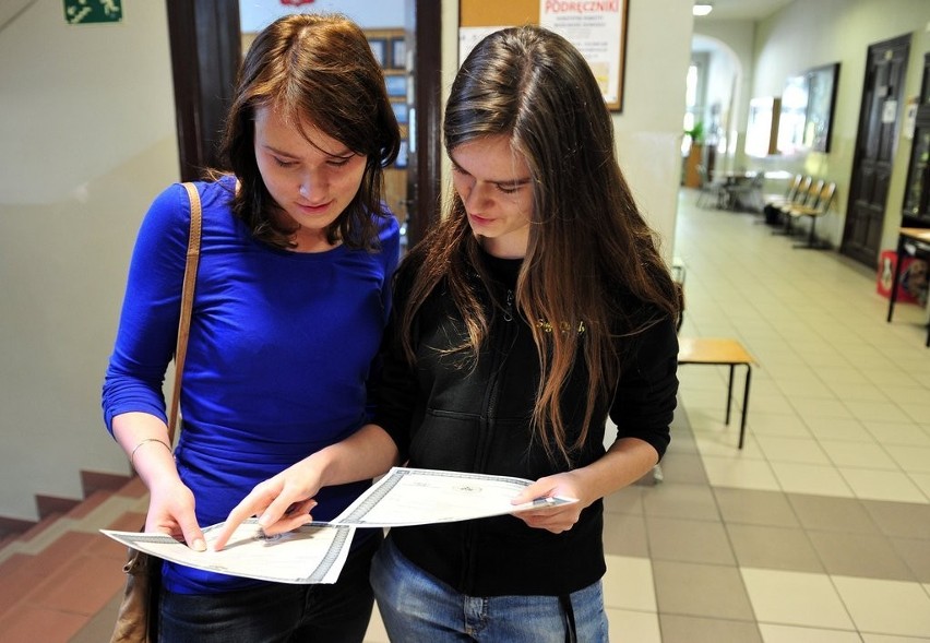 Maturzyści z II LO w Sopocie odebrali wyniki egzaminu...