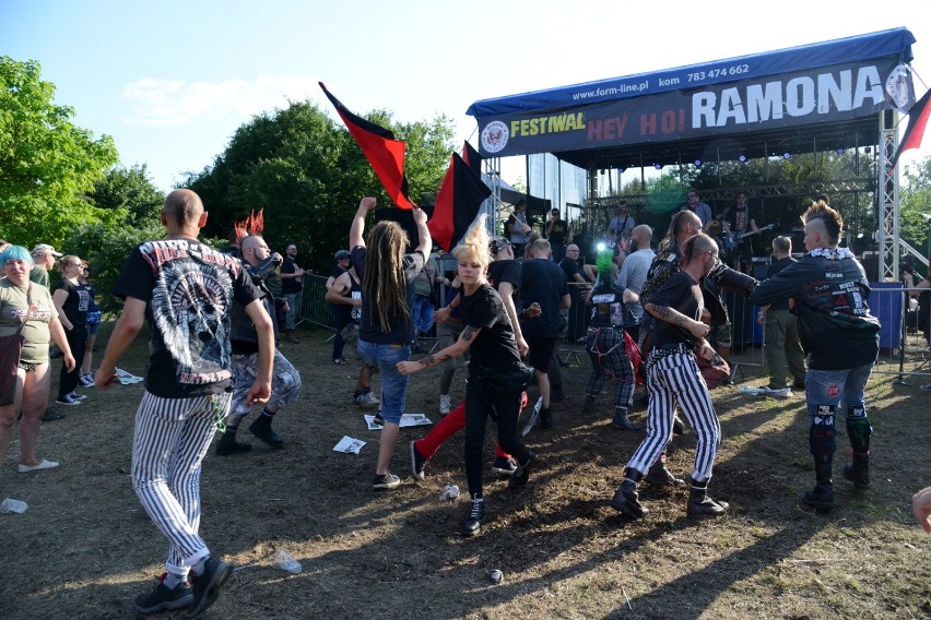 W Trzcielu trwa 6. Festiwal Punk Rocka Hey Ho Ramona