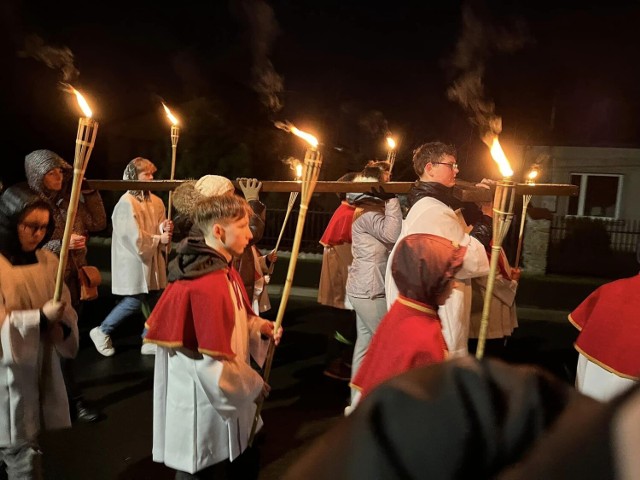 Droga Krzyżowa w Parznie i Zelowie