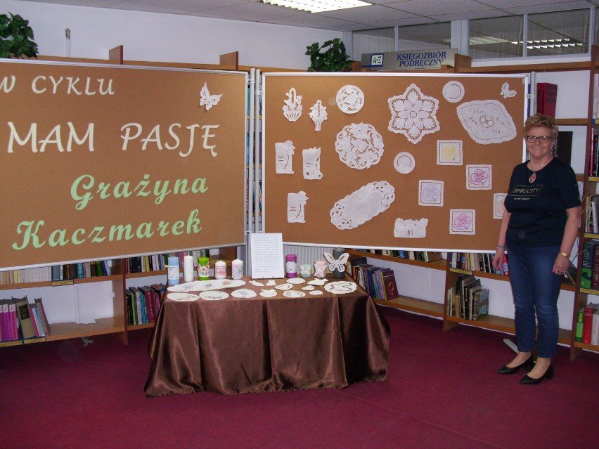 W dobrzyckiej bibliotece można oglądać drugą wystawę w cyklu „Mam Pasję”. Autorką prac jest Grażyna Kaczmarek, mieszkanka Dobrzycy.