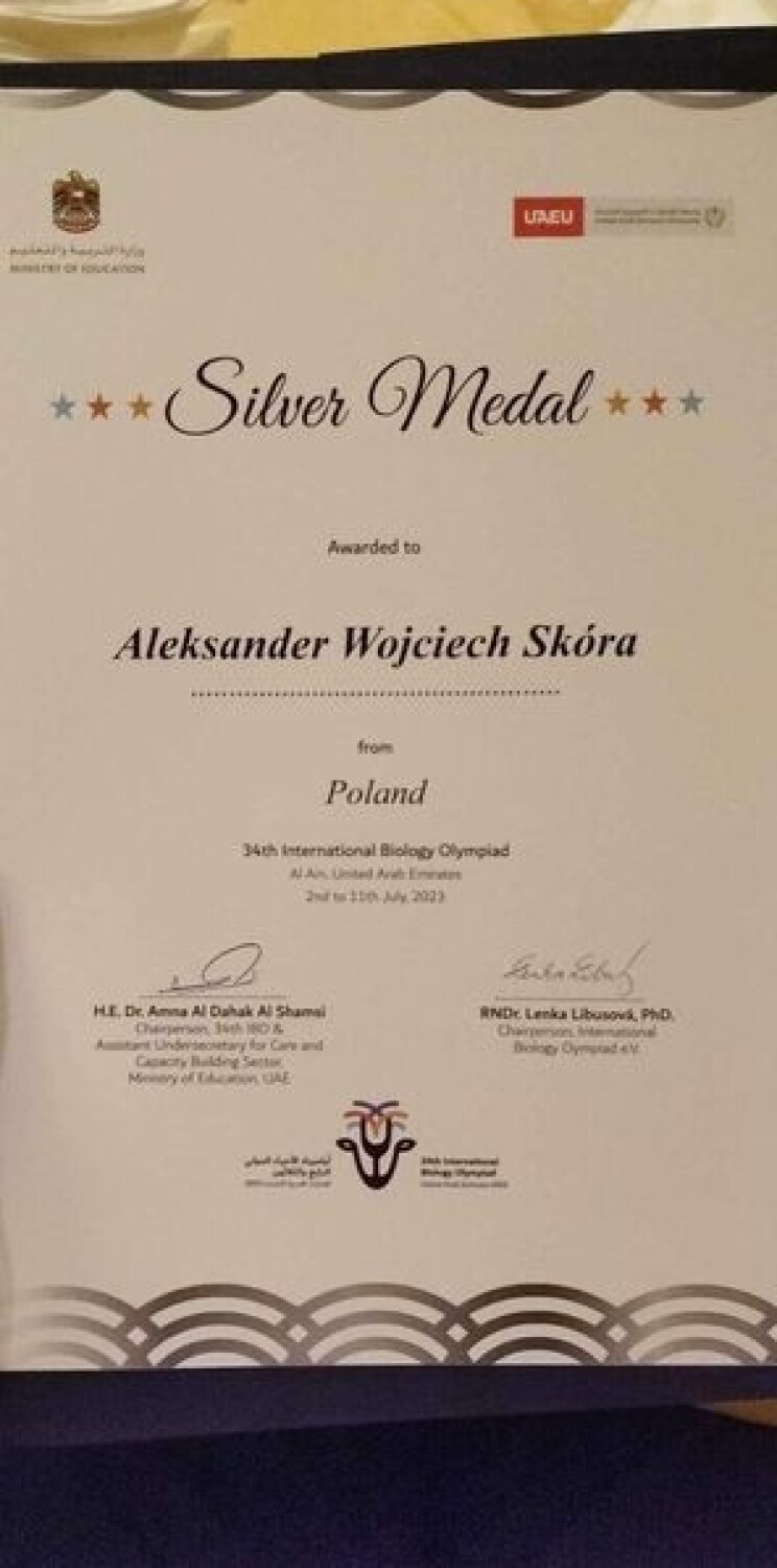 Dyplom Aleksandra Skóry, który zdobył srebrny medal na 34....