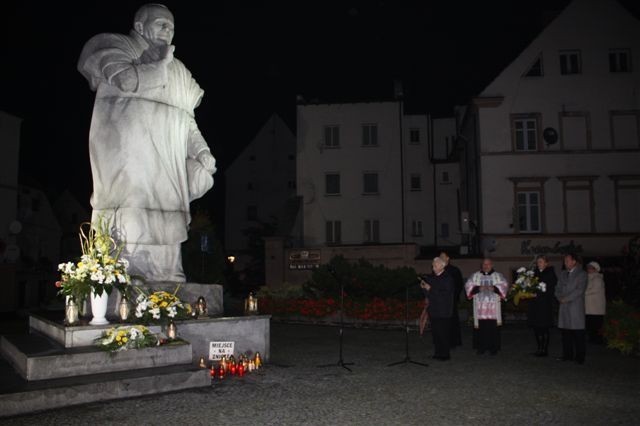 Świebodzice pamiętały o papieżu (FOTO)