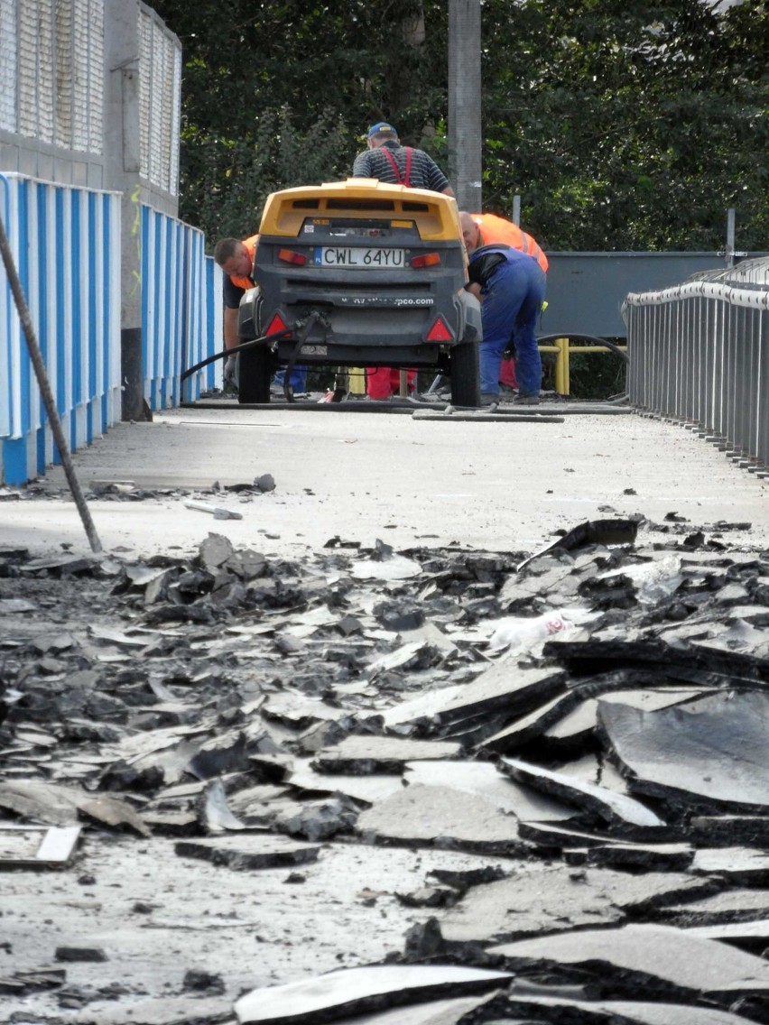 Ustka: Remont wiaduktu w Ustce jest opóźniony. Zobacz zdjęcia