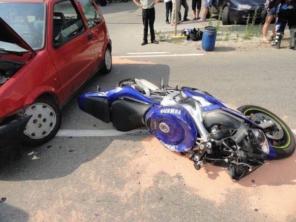 Wypadek Bartkowa Posadowa: zderzenie fiata z motocyklem