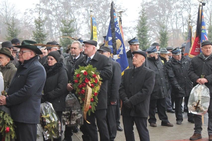 Na cmentarzu w Gołańczy strażacy pożegnali druha Andrzeja Kuraszkiewicza 