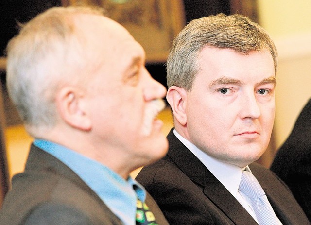 Stary i nowy prezydent AHE - Makary Stasiak (od lewej) i Jarosław Podolski