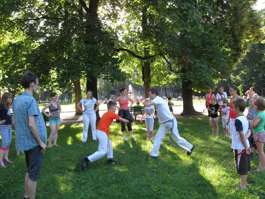 Capoeira w parkach