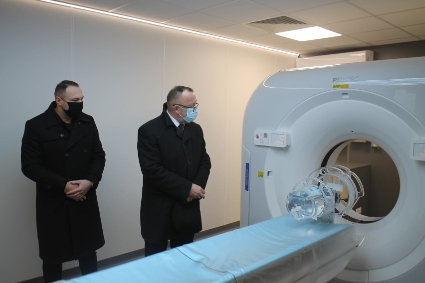 Tak wyglądało przekazanie nowego tomografu do szpitala w Jarosławiu [ZDJĘCIA]