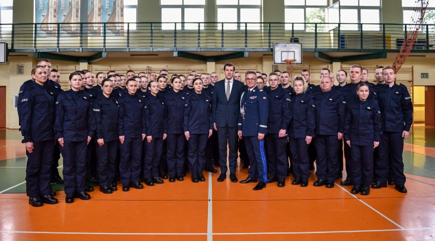 Ślubowanie nowo przyjętych policjantów garnizonu łódzkiego