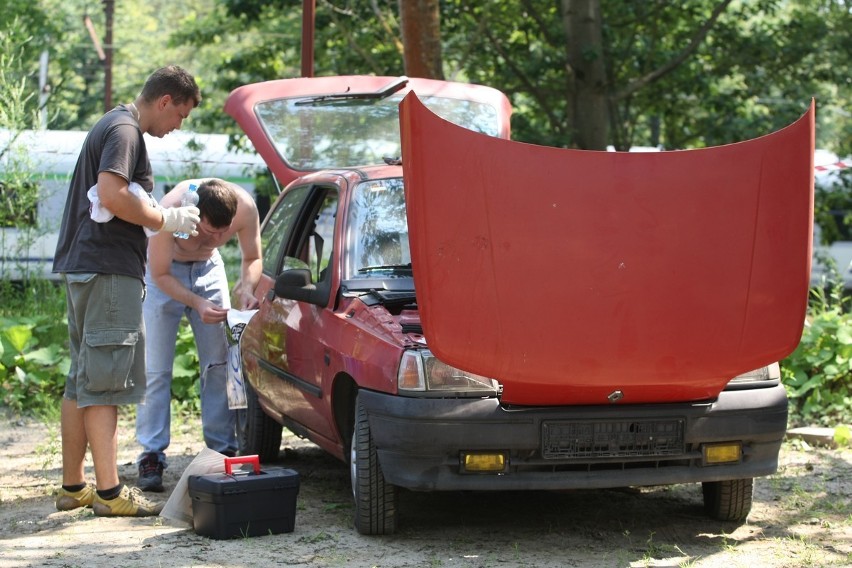 Wrak Race 2012: Drugie życie starych aut w Kolibki Adventure Park w Gdyni [ZDJĘCIA]