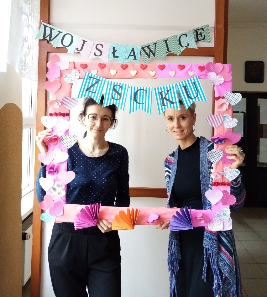 Ruszyła akcja pomocy dla 8-letniej Kasi Sobczak z gminy Zduńska Wola zmagającej się z nowotworem. Kiermasz w ZSCKU w Wojsławicach ZDJĘCIA