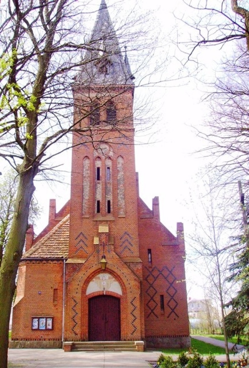 Kościół w Grzybnie wzniesiony w 1896-1898