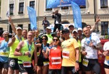 Mezo dwukrotnie porwał uczestników XV Hunters Grodziskiego Półmaratonu "Słowaka" do wspólnej zabawy! 