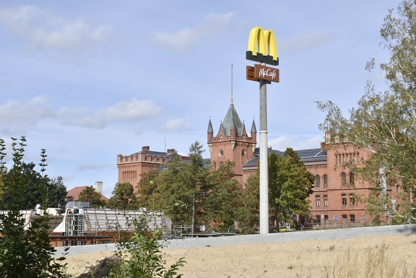 Postępy prac przy budowie restauracji McDonalds w Słupsku