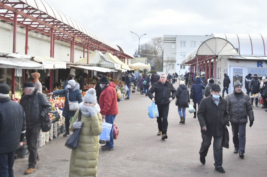 Na targowisku Korej w Radomiu znajdziemy wiele świeżych...