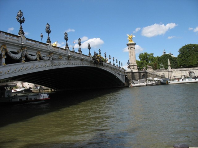 Jeden z pięknych most&oacute;w nad Sekwaną w Paryżu.
fot: Jarosław Franciszek Furmaniak