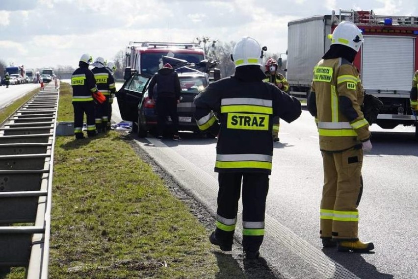 Wypadek na autostradzie A4 pod Wrocławiem. 2 osoby ranne [ZDJĘCIA]