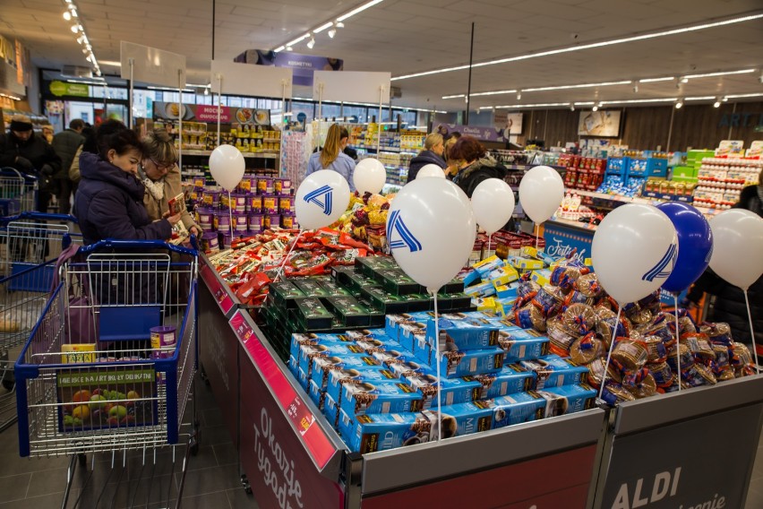 Tłumy na otwarciu nowego ALDI w Chorzowie [ZDJĘCIA, WIDEO]