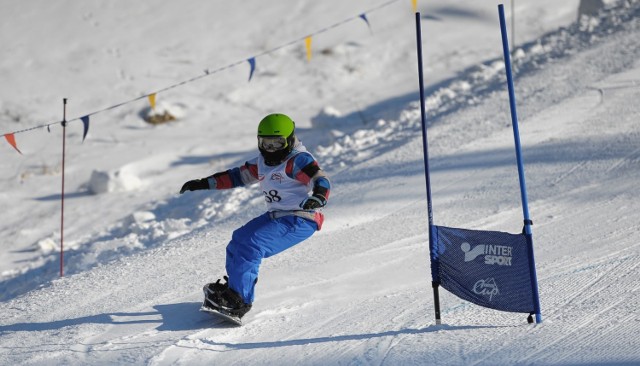 120 osób wzięło udział w podkarpackich eliminacjach 21. mistrzostw Polski amatorów w narciarstwie i snowboardzie "Family Cup". Zawody obyły się w sobotę na stoku w Przemyślu.

