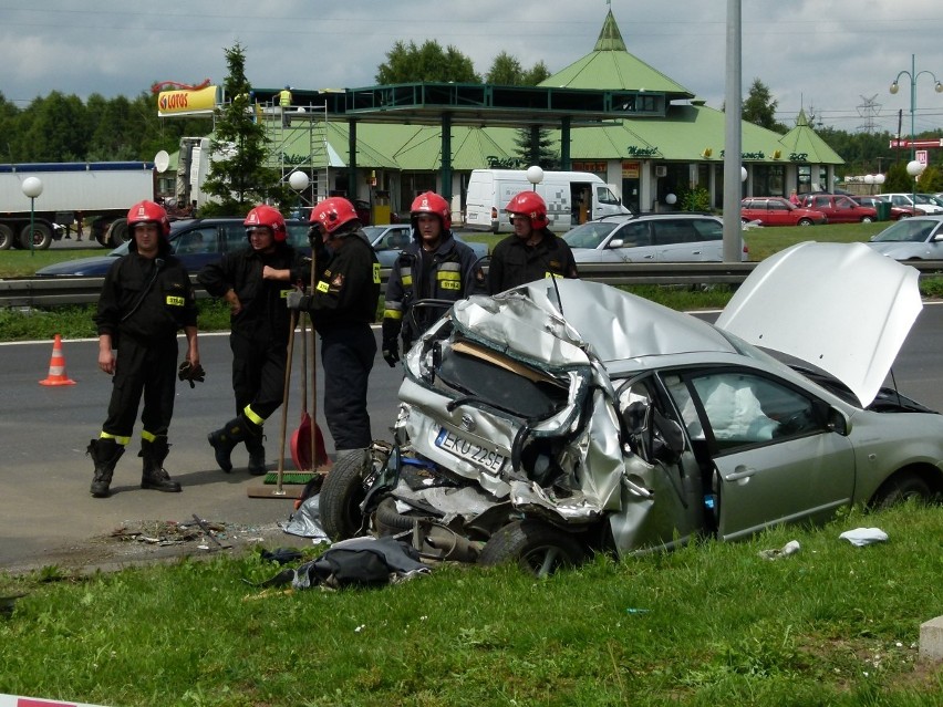 Groźny wypadek w na DK 1 w Stobiecku Szlacheckim