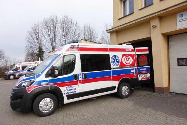 Powiat Bielski przekaże Bielskiemu Pogotowiu Ratunkowemu 50 tys. zł dotacji na zakup respiratora do karetki.
