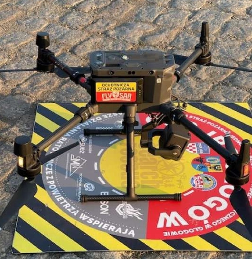Wyposażony w specjalne urządzenia dron wytropił źródło...