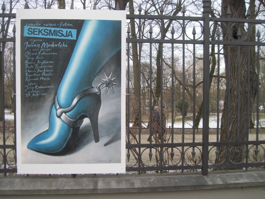Galeria Saska zaprasza na ekspozycję plakatów Wiesława Wałkuskiego 