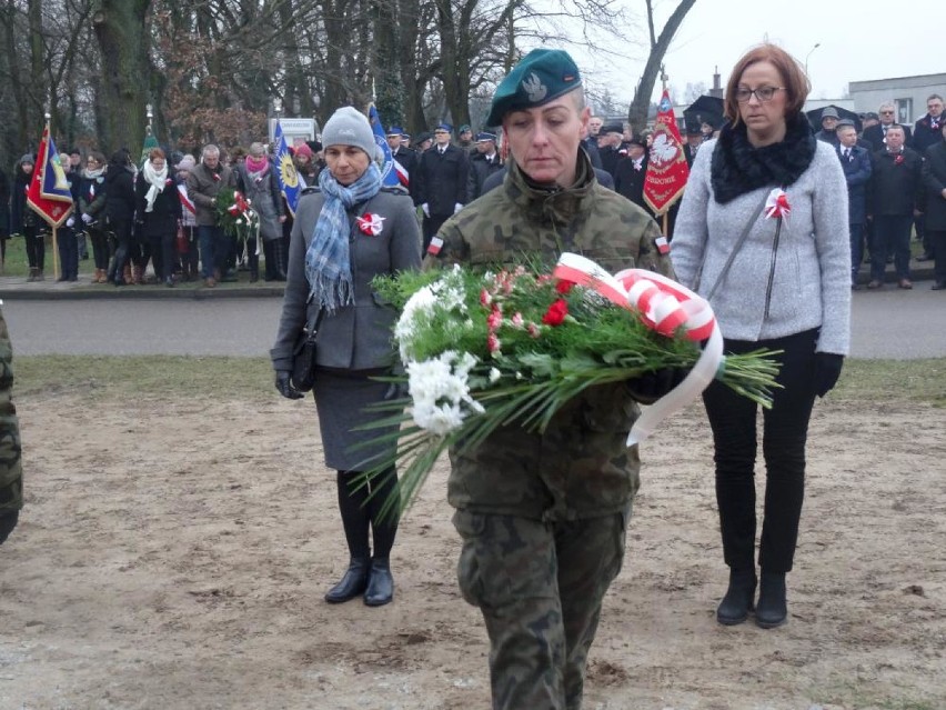 Odsłonięcie Pomnika Powstańców Wielkopolskich w Margoninie  [ZOBACZ ZDJĘCIA]