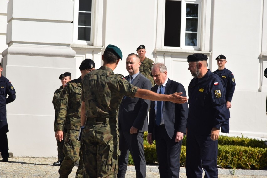 Mariusz Błaszczak w Gdyni. Obchody na Westerplatte muszą być godne, dlatego zorganizuje je Wojsko Polskie