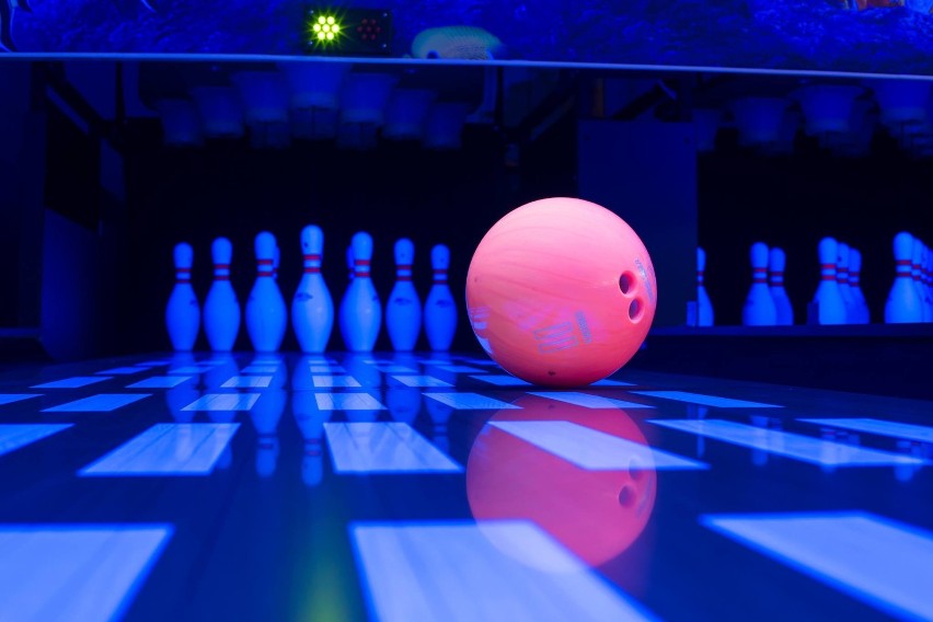 Gostyń. Bowling Gostyń dołączył do akcji #otwieramysię Już pierwszego dnia pojawiła się kontrola, ale lokal nadal funkcjonuje [ZDJĘCIA]