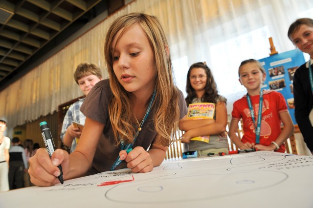 Studenci EUD w Bełchatowie podczas warsztatów.