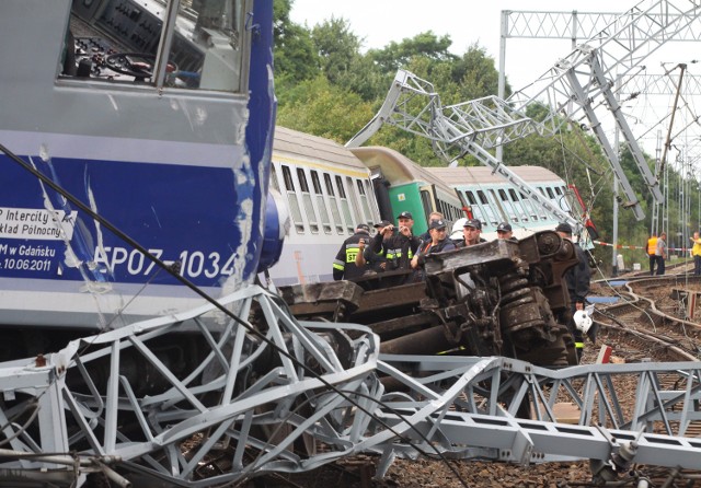 W wyniku katastrofy zginęła jedna osoba, a 81 zostało rannych