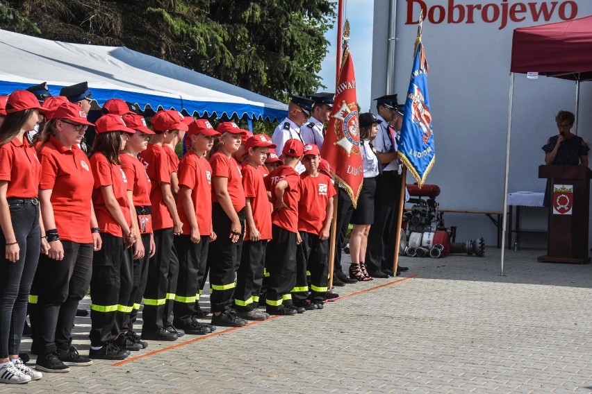 Gm. Ostroróg. W Dobrojewie uroczyście otwarto nową "strażnicę" [ZDJĘCIA]