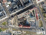 Rośnie budynek nowego parkingu w centrum Opola. Jak prezentuje się centrum przesiadkowe z powietrza? [ZDJĘCIA Z DRONA]