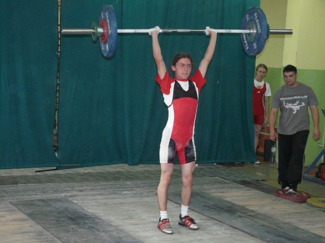 Przemysław Kurc z UMLKS dżwignął w dwuboju 124 kg