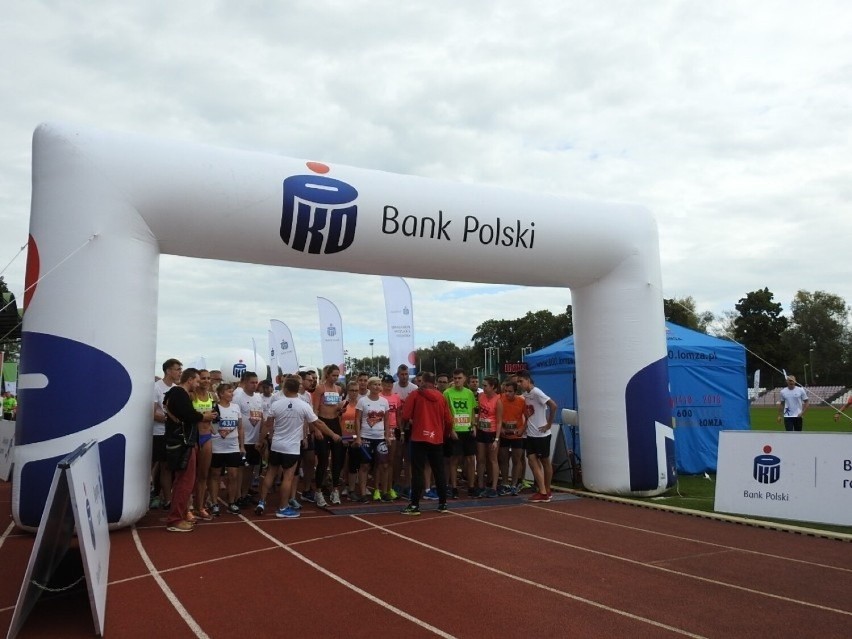 Łomża weźmie udział w biegu charytatywnym PKO. Obok Łomży w biegu weźmie udział 11 miast z całej Polski