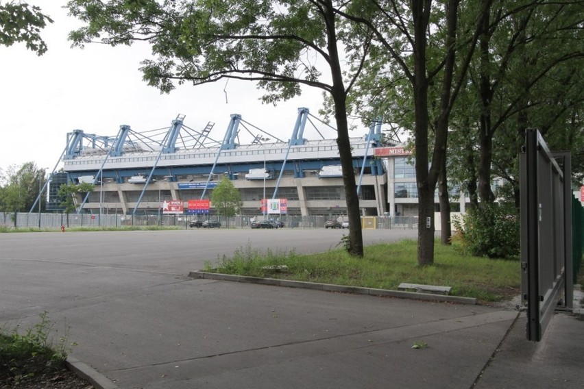 Stadion Miejski im. Henryka Reymana

Stadion piłkarski...