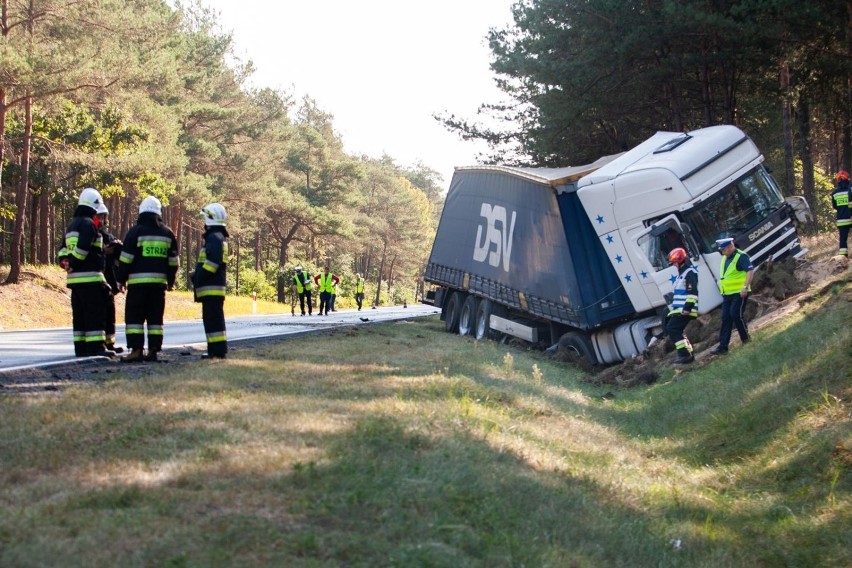 Tragiczny wypadek na DK 10 w Stryszku. Samochód ciężarowy...