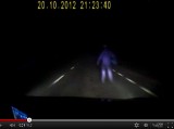 Na drodze Legnica - Prochowice pieszy cudem uniknął śmierci (FILM)