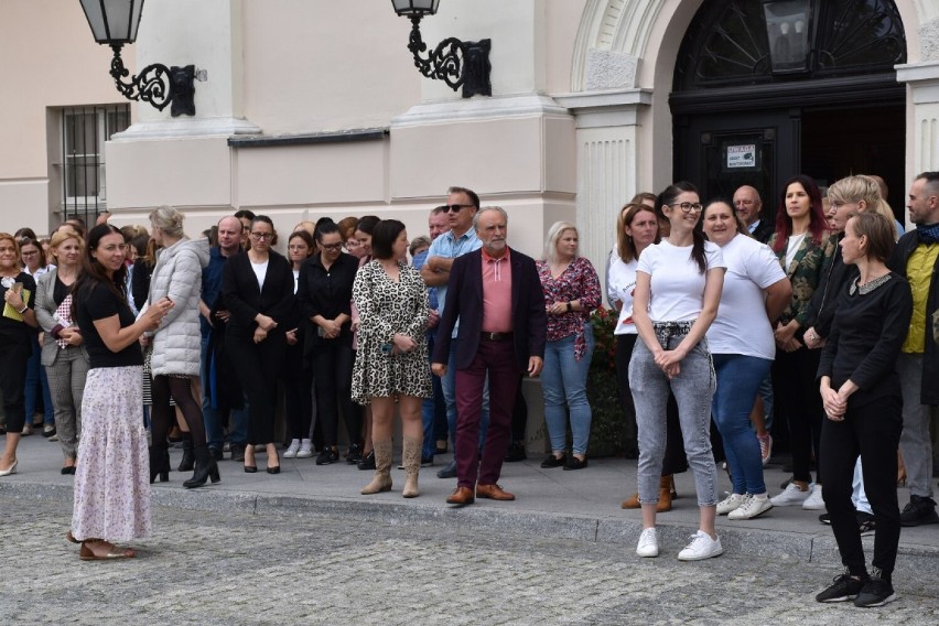 Sto lat dla Jagódki. Powiat Kaliski rozpoczął challenge, aby zebrać brakującą kwotę na terapię genową dla dziewczynki. ZDJĘCIA