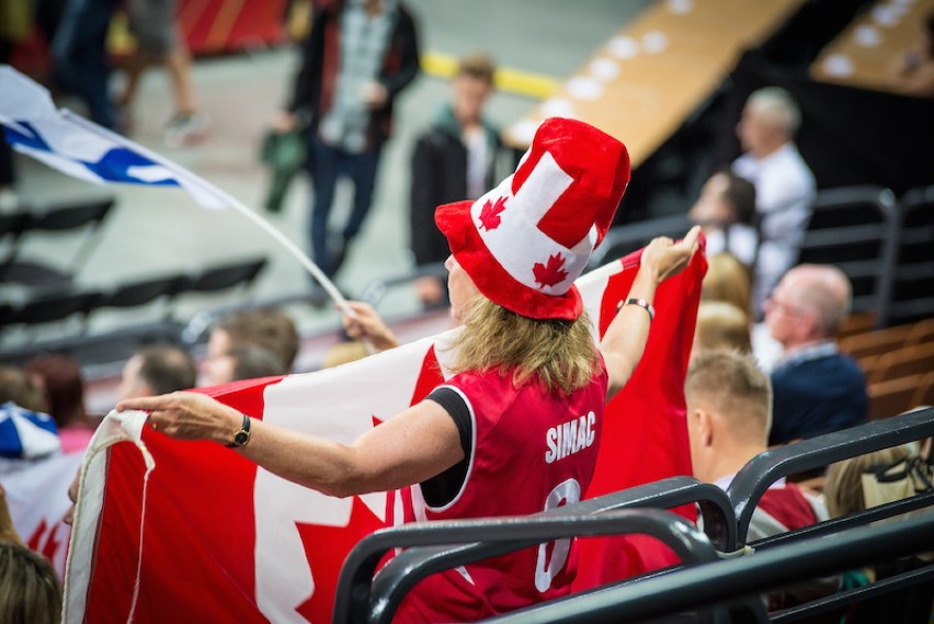 Zdjęcia kibiców z meczu Finlandia - Kanada we Wrocławiu