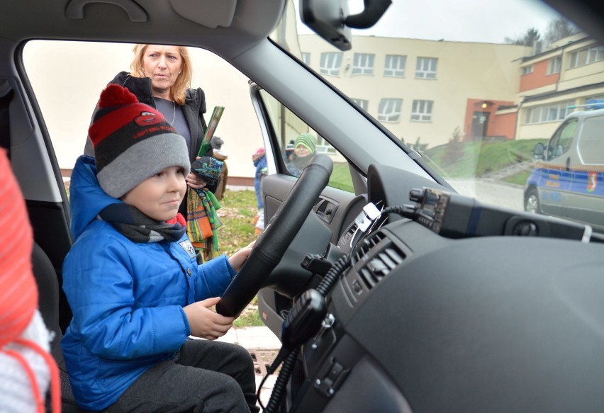 "Mikołajkowe spotkanie z Autochodzikiem"