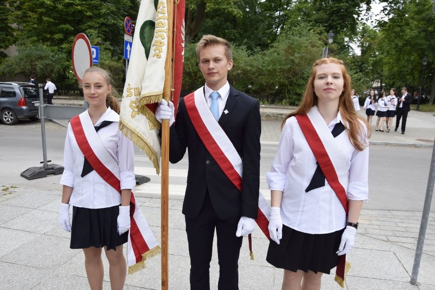  Rok szkolny zakończony. Zobacz wielkie świętowanie w Kielcach